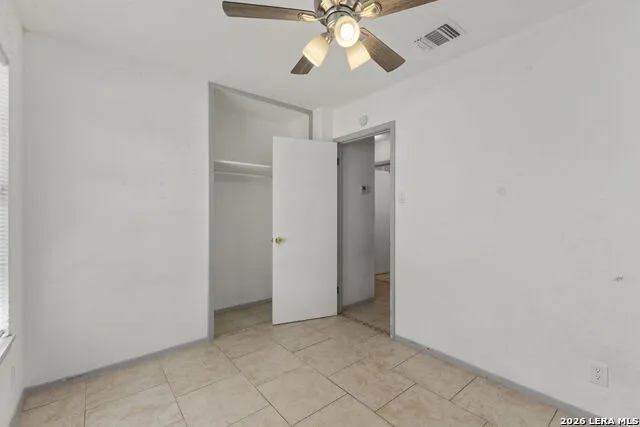 143 Surfrider St San Antonio, TX 78242