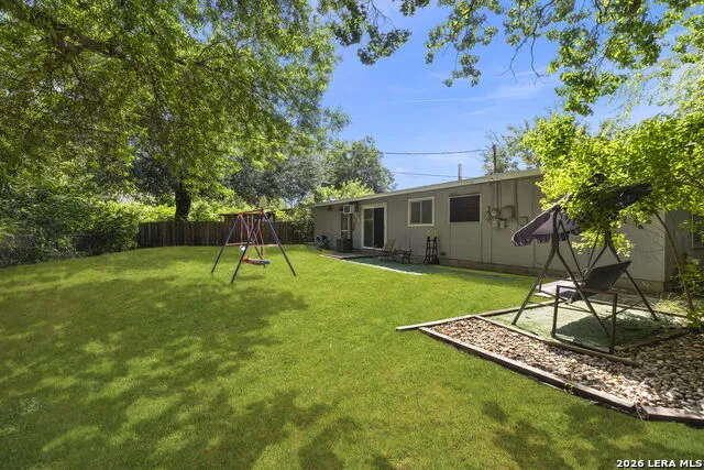 143 Surfrider St San Antonio, TX 78242