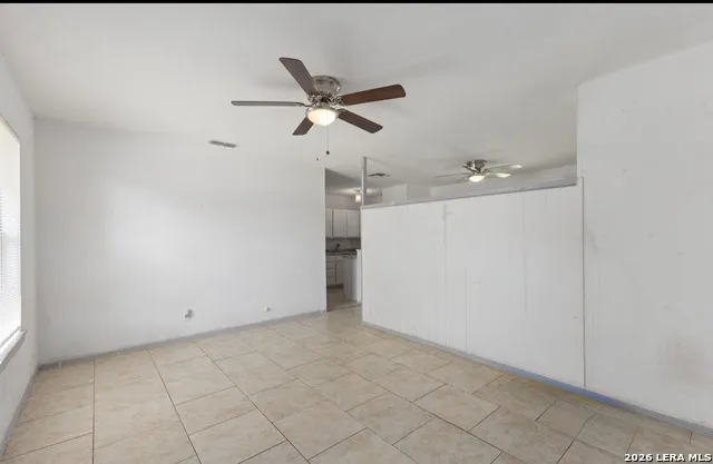 143 Surfrider St San Antonio, TX 78242