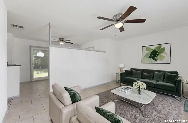 143 Surfrider St San Antonio, TX 78242