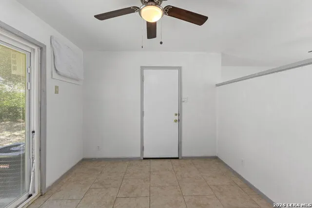 143 Surfrider St San Antonio, TX 78242