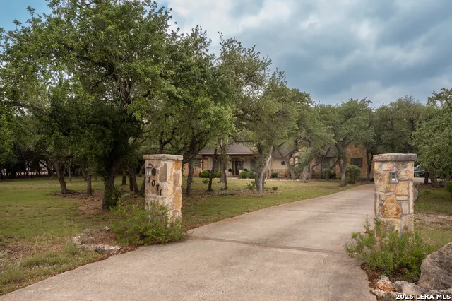 1071 Glenwood Bulverde, TX 78163