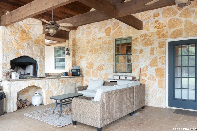 1071 Glenwood Bulverde, TX 78163