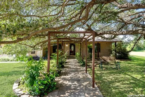 119 VILLAGE PATH