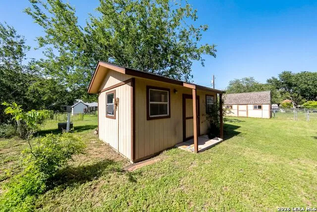 119 VILLAGE PATH Castroville, TX 78009