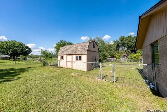 119 VILLAGE PATH Castroville, TX 78009