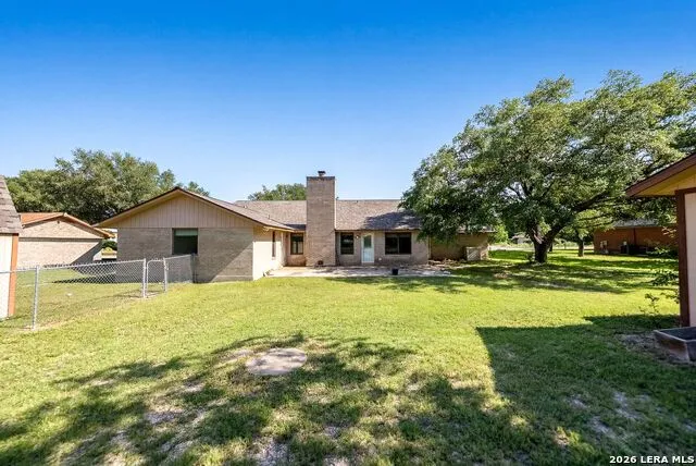 119 VILLAGE PATH Castroville, TX 78009