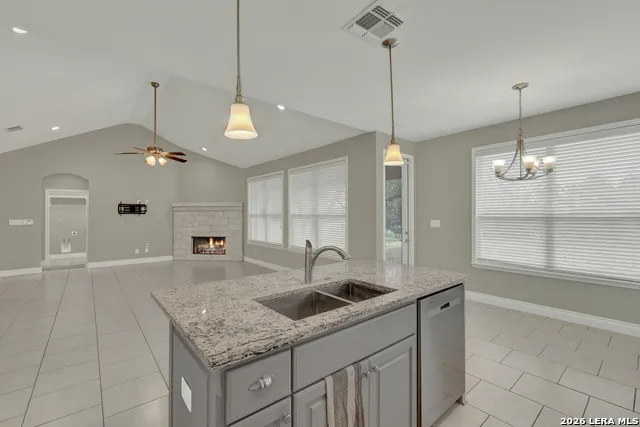 1041 MADRONE RD Fischer, TX 78623