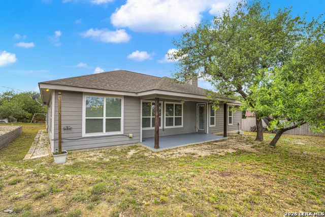 1041 MADRONE RD Fischer, TX 78623
