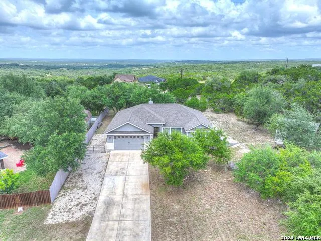 1041 MADRONE RD Fischer, TX 78623