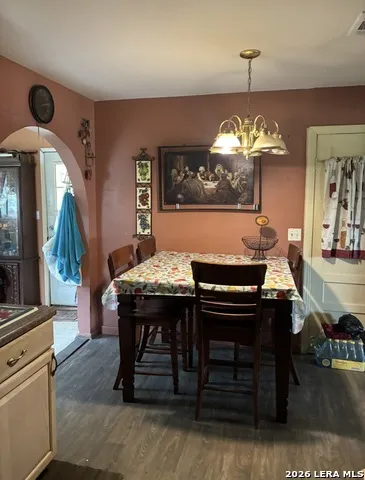 323 E WHITE ST Dilley, TX 78017
