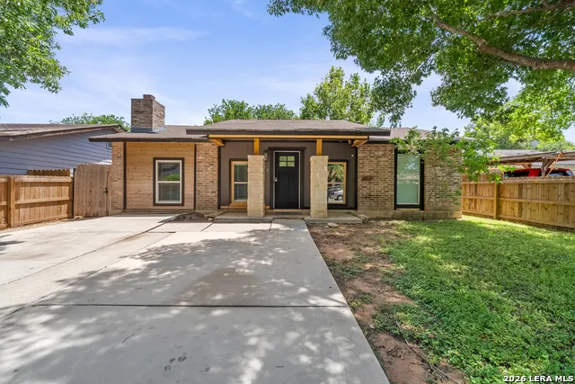 6750 PARADISE OAK DR San Antonio, TX 78227