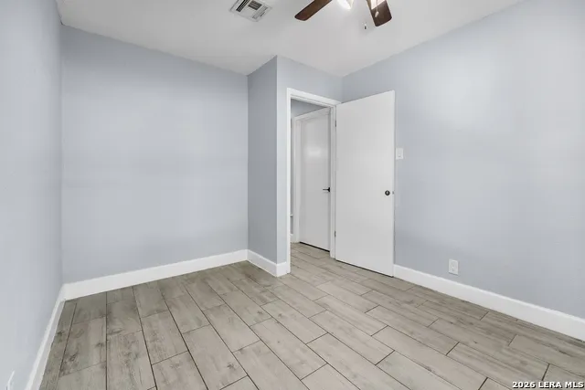6750 PARADISE OAK DR San Antonio, TX 78227