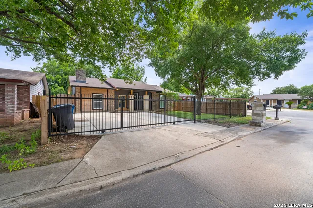 6750 PARADISE OAK DR San Antonio, TX 78227