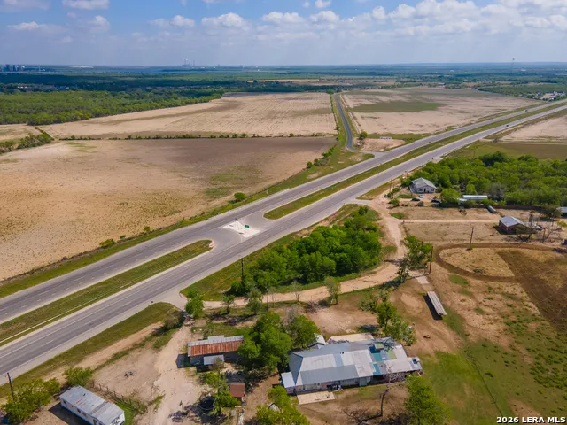 4984 S Loop 1604 E Elmendorf, TX 78112