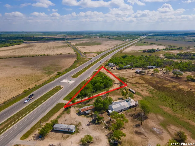 4984 S Loop 1604 E Elmendorf, TX 78112