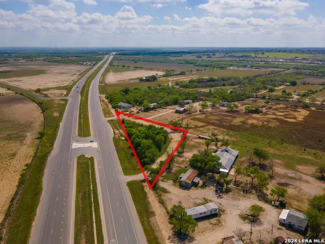 4984 S Loop 1604 E Elmendorf, TX 78112