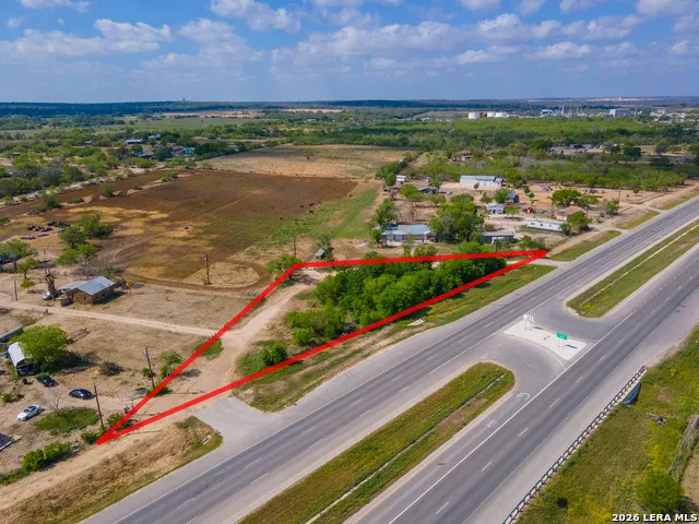 4984 S Loop 1604 E Elmendorf, TX 78112