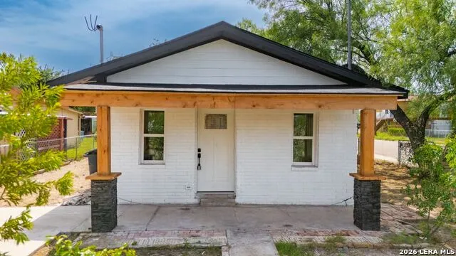 1099 Comal Eagle Pass, TX 78852