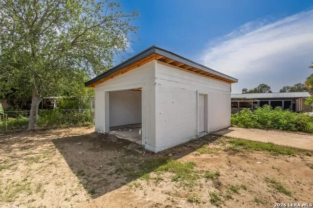 1099 Comal Eagle Pass, TX 78852