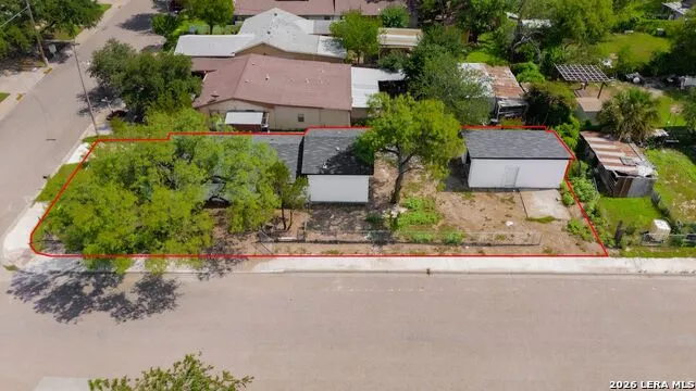 1099 Comal Eagle Pass, TX 78852