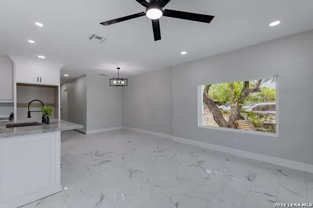 1099 Comal Eagle Pass, TX 78852