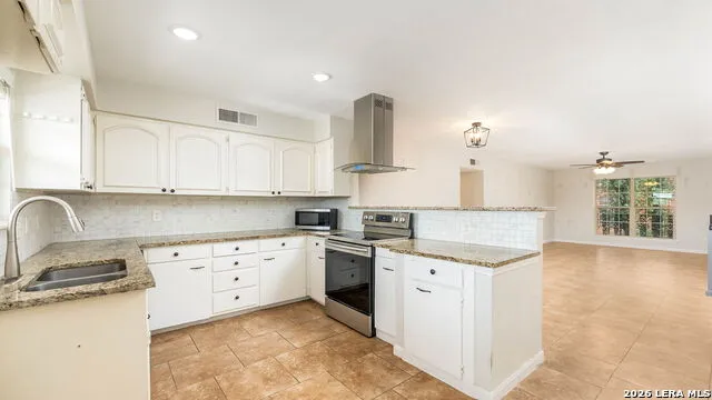 7500 Callaghan #APT 232 San Antonio, TX 78229