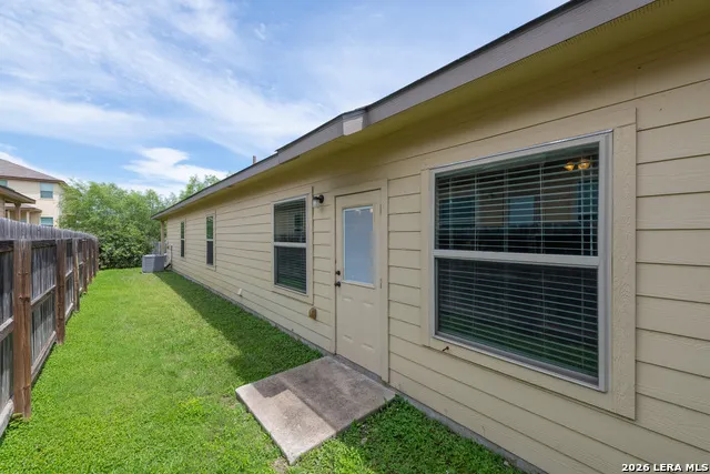 436 JACK RABBIT LN Buda, TX 78610