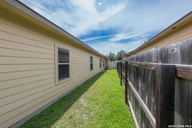 436 JACK RABBIT LN Buda, TX 78610