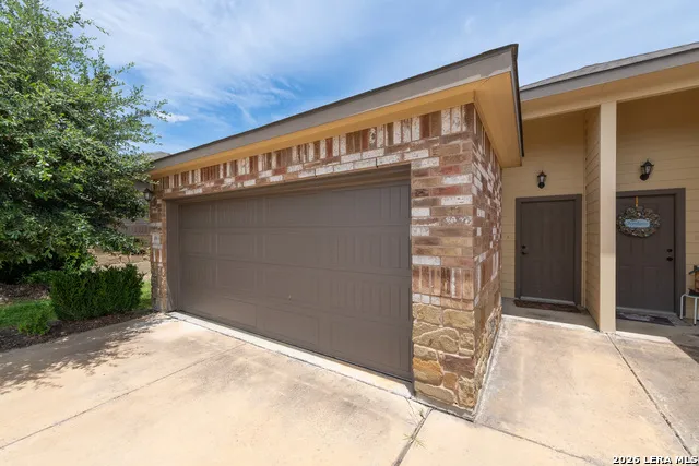 436 JACK RABBIT LN Buda, TX 78610