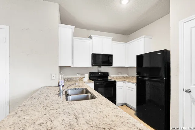 8623 KEY WINDY WAY Converse, TX 78109