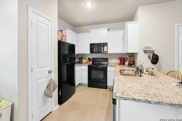 8623 KEY WINDY WAY Converse, TX 78109