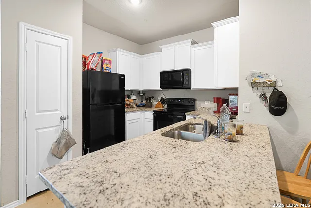 8623 KEY WINDY WAY Converse, TX 78109