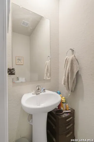 8623 KEY WINDY WAY Converse, TX 78109
