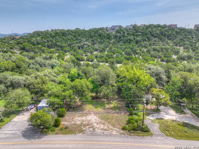 3265 SKYLINE DR Canyon Lake, TX 78133
