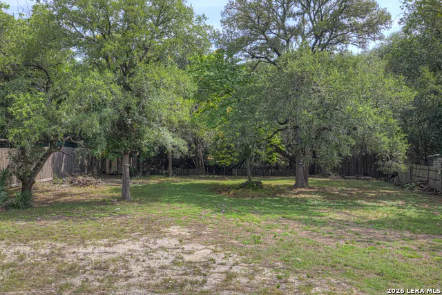 3265 SKYLINE DR Canyon Lake, TX 78133