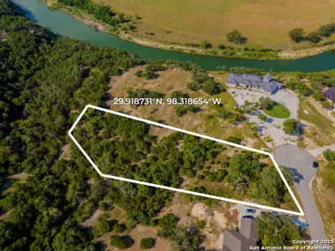 255 RIVER BEND PL