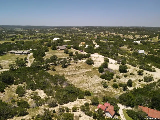 340 ROUNDABOUT LN Kerrville, TX 78028