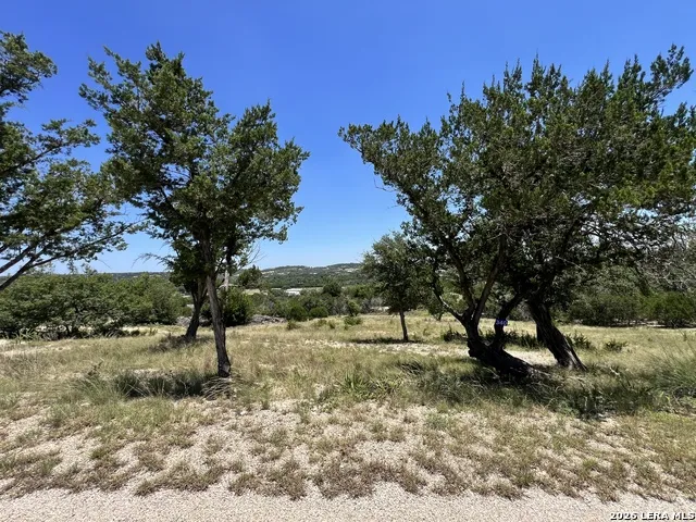 340 ROUNDABOUT LN Kerrville, TX 78028