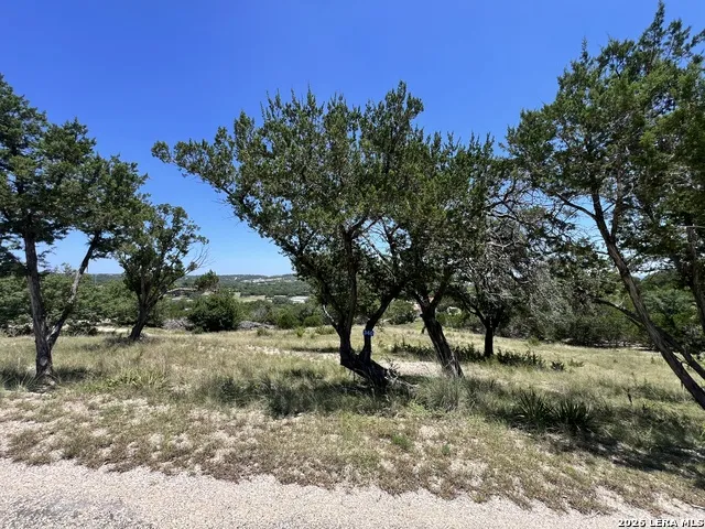 340 ROUNDABOUT LN Kerrville, TX 78028