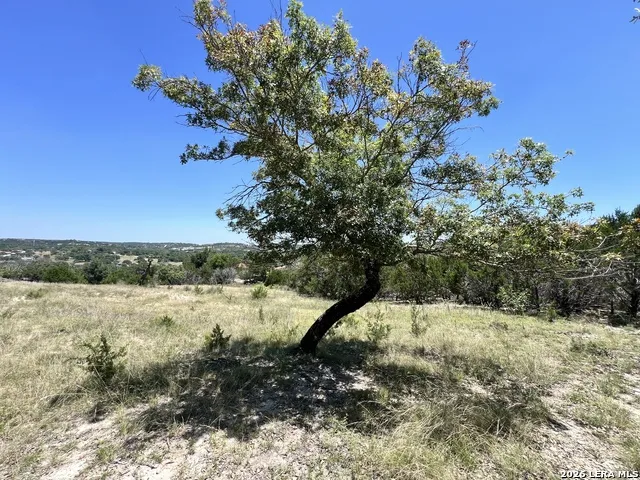 340 ROUNDABOUT LN Kerrville, TX 78028