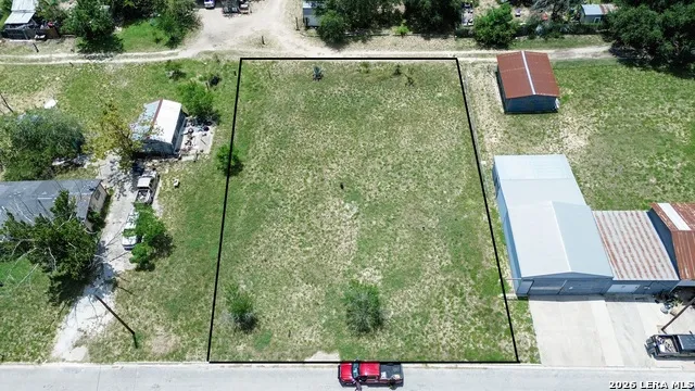 000 Trade Street Pleasanton, TX 78064