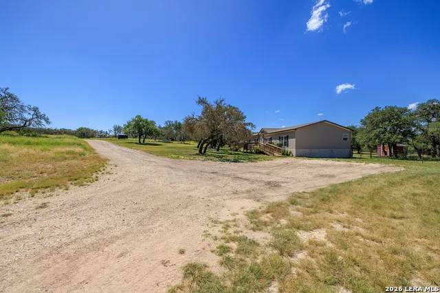 429 Spanish Oak Harper, TX 78631