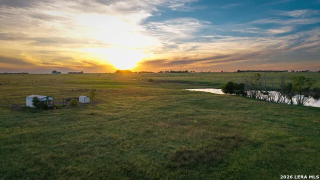 6932 Farm Market 532 Moulton, TX 77975