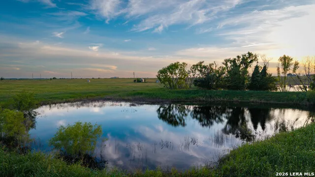 6932 Farm Market 532 Moulton, TX 77975