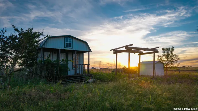 6932 Farm Market 532 Moulton, TX 77975