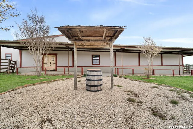 2421 Usener Rd Fredericksburg, TX 78624