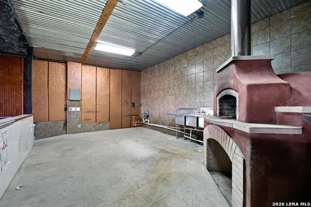 2421 Usener Rd Fredericksburg, TX 78624