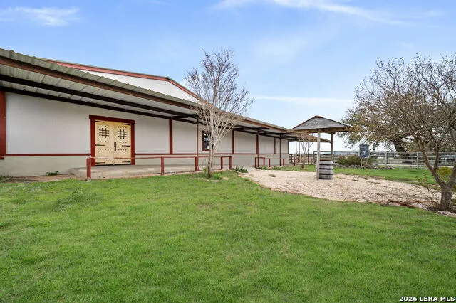 2421 Usener Rd Fredericksburg, TX 78624