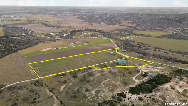 2421 Usener Rd Fredericksburg, TX 78624